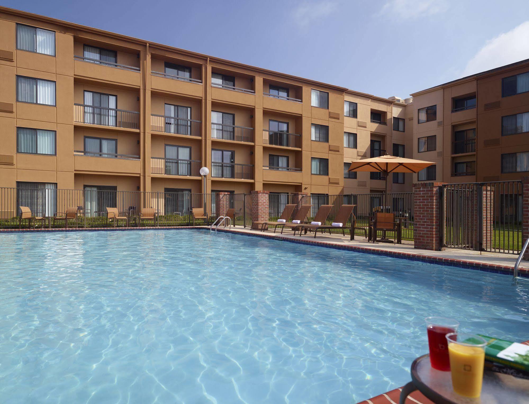 Sonesta Select Atlanta Airport North Hotel Hapeville Exterior photo